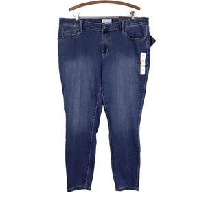 NWT Ava & Viv High Rise Skinny Jeans Medium Wash 18W Inseam 28"